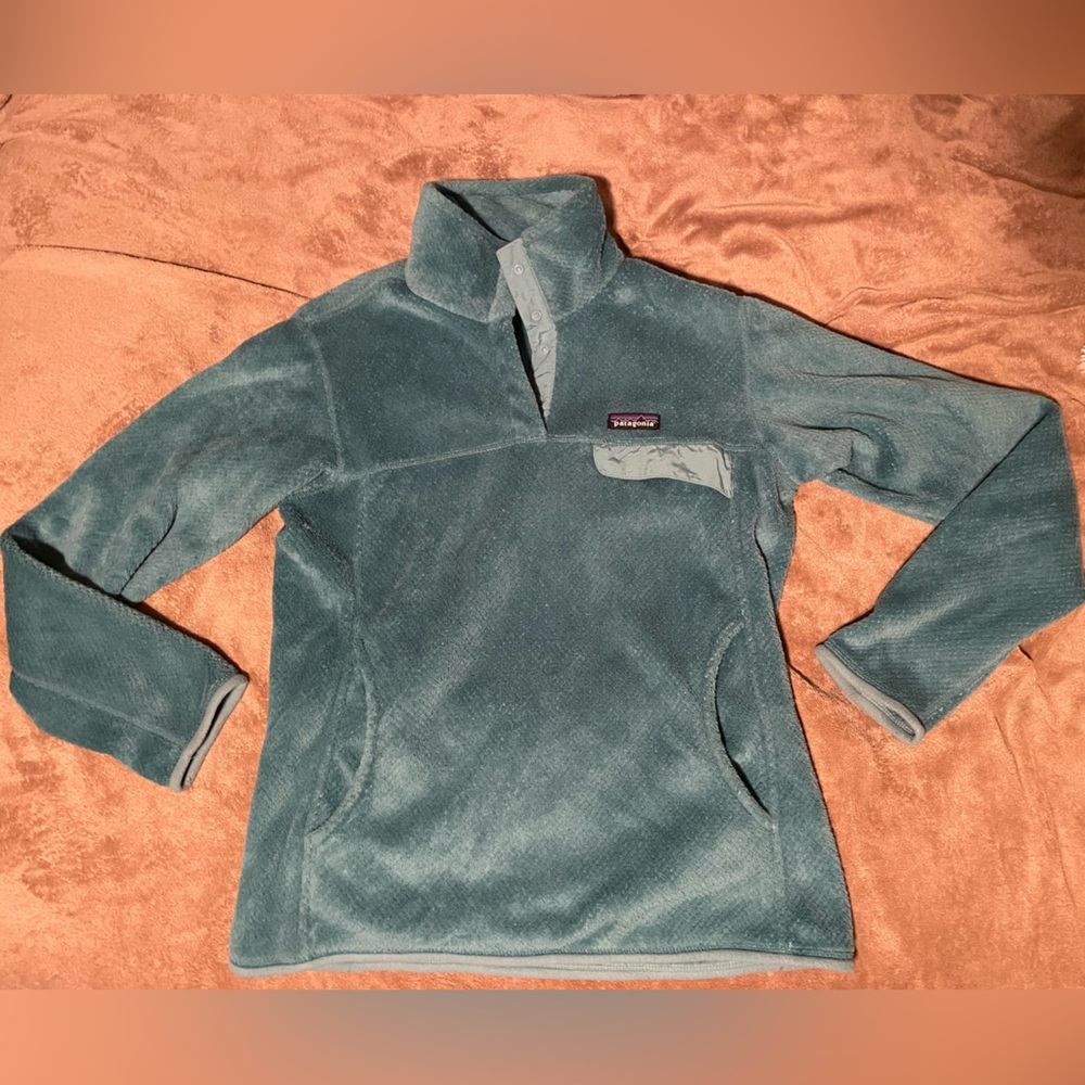 Blue Patagonia Pullover